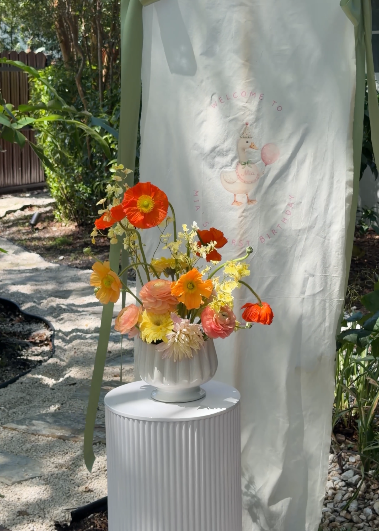 NEW! Cylinder Pedestal Stands