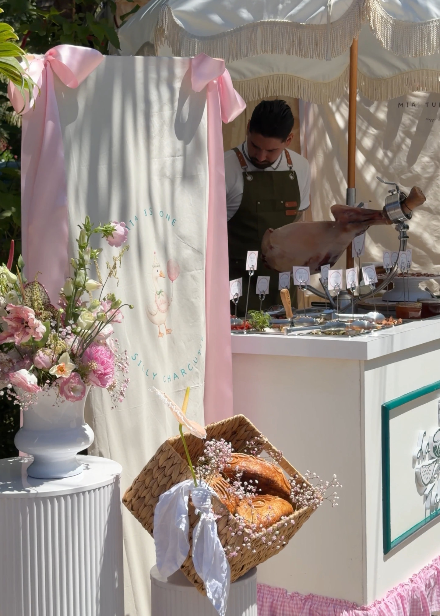 Fully-Serviced Charcuterie Cart Rental (2hrs)