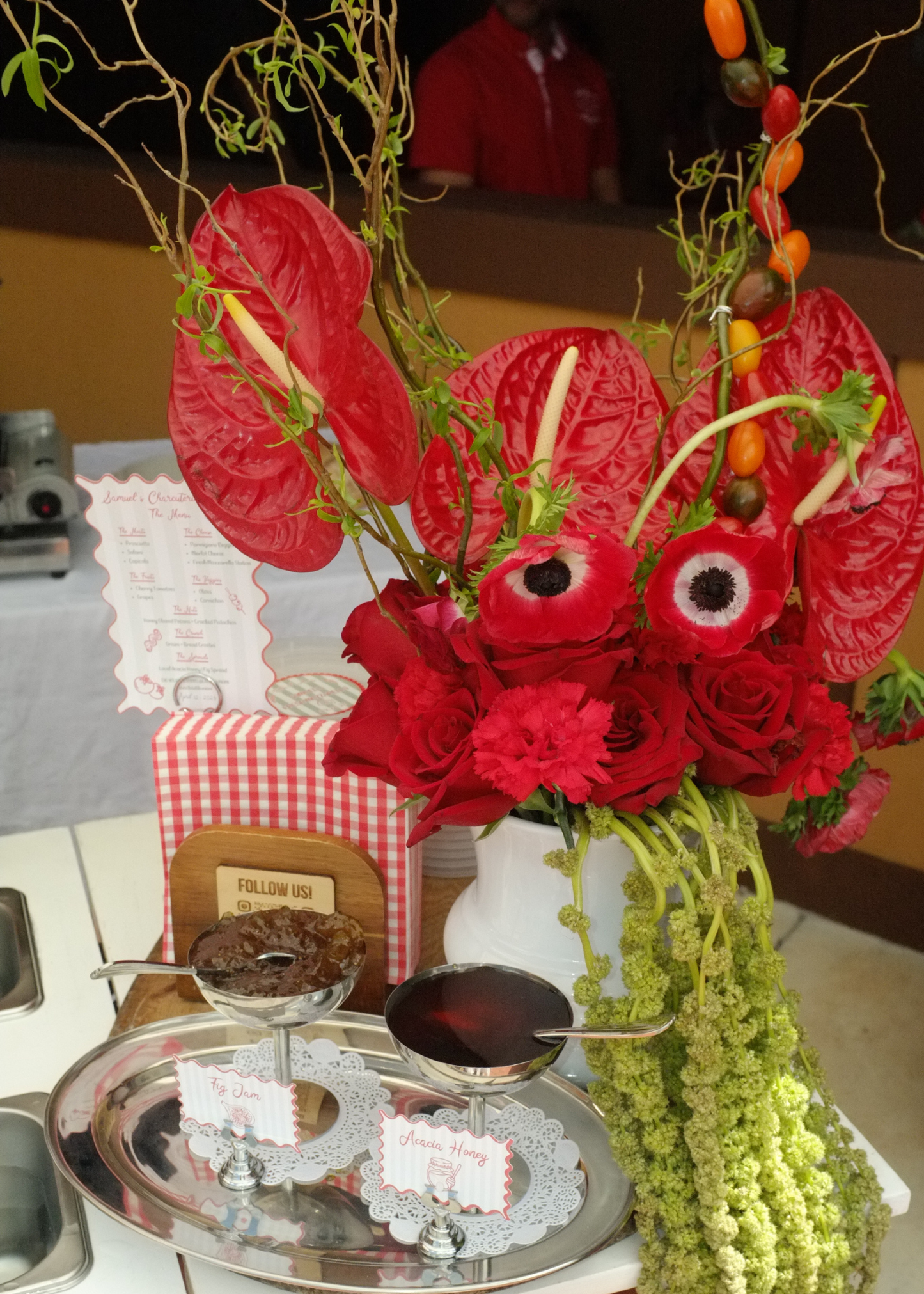 Fully-Serviced Charcuterie Cart Rental (2hrs)